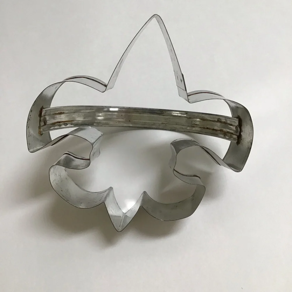 Boy Scout Emblem Metal Cookie Cutter w/Handle Biscuits Crafts Fleur De Lis 4x4”